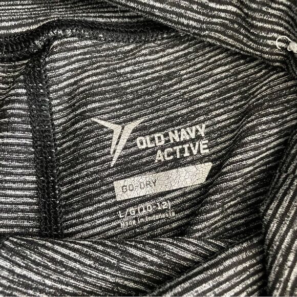 Old Navy Active Go-Dry Leggings, Girl Large (10-12) - Picture 6 of 9